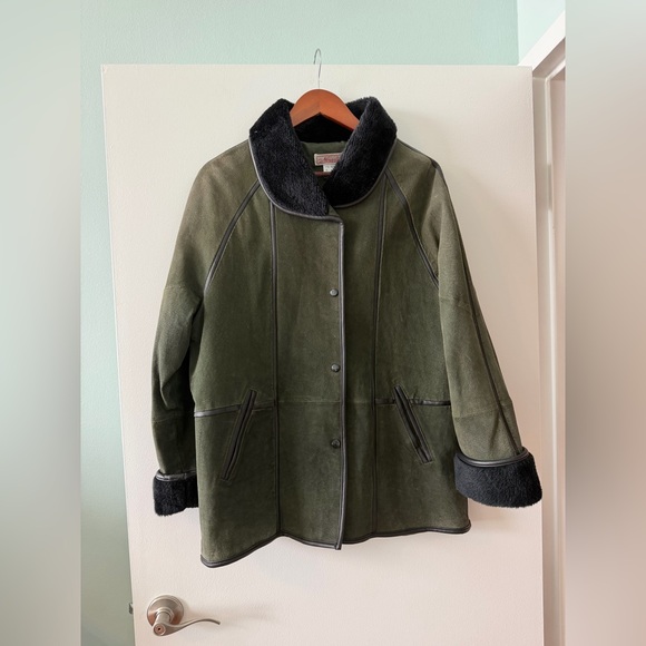 Vintage Jackets & Blazers - Vintage Claire Neuville green suede leather jacket coat faux fur collar/cuffs